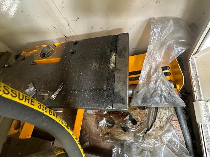 Used 2004 Geka Minicrop Ironworker