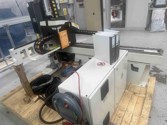 Used 2014 Engel Viper 20 Robot