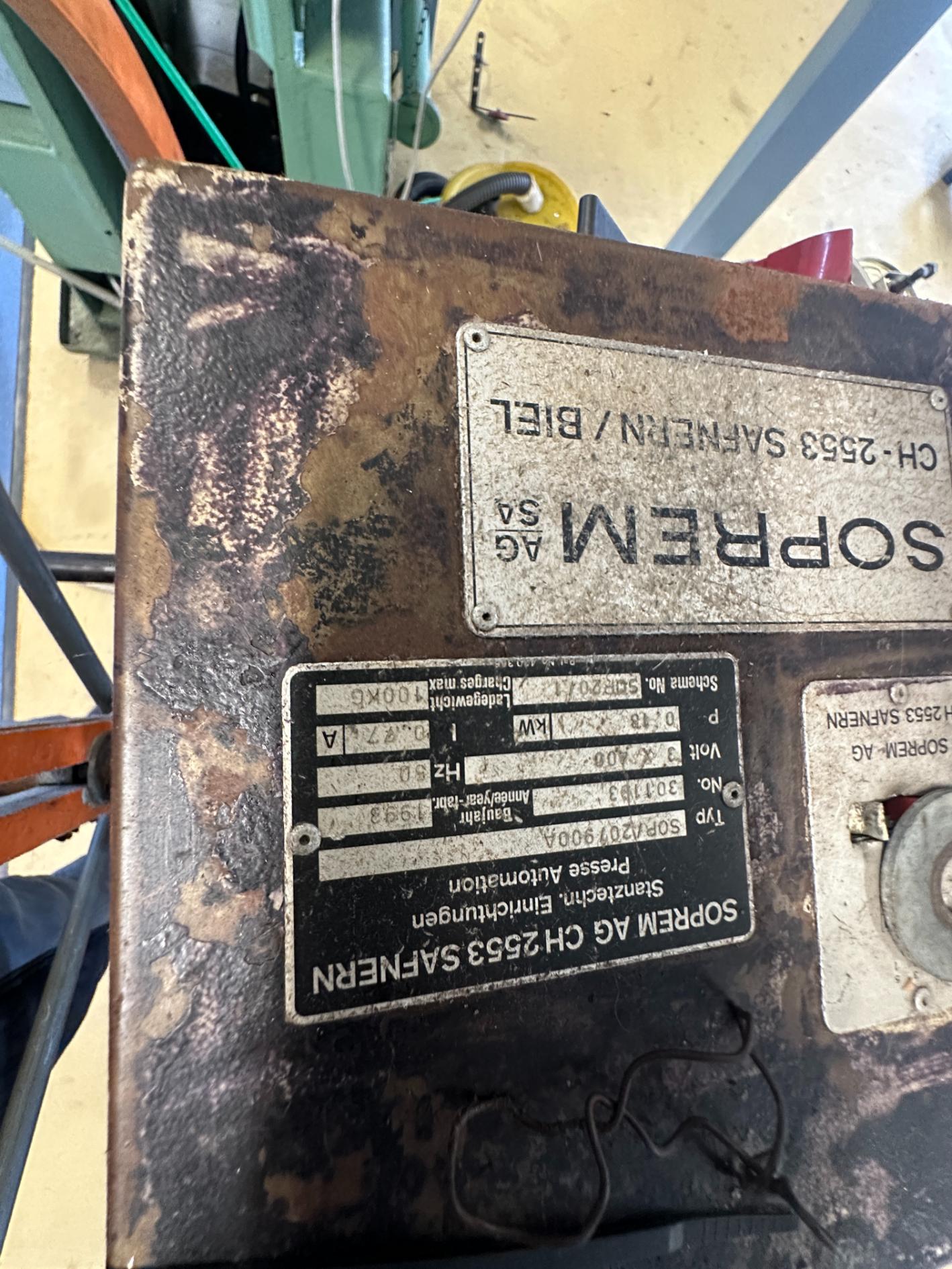 Used 2001 Presse Ross 40V-4 40 Ton Mechanical Press for Sale