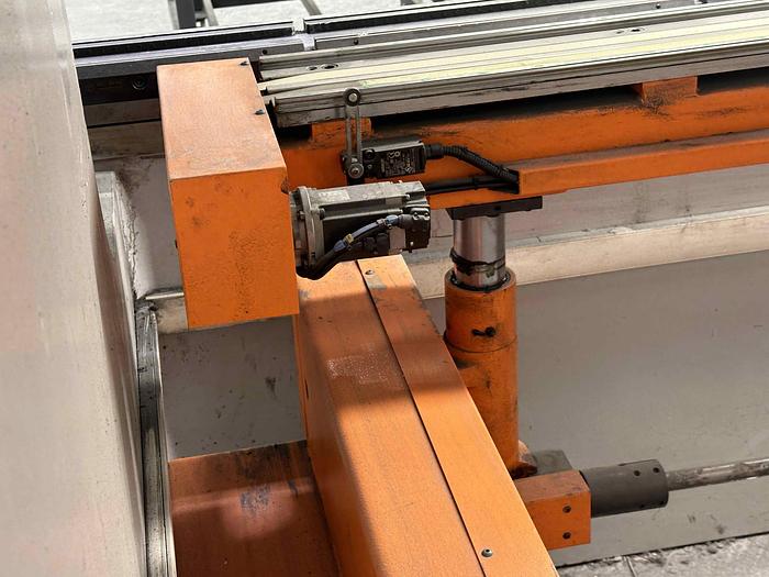 Used 2011 Ermaksan Speed Bend EVO 3100x135 CNC Pressbrake