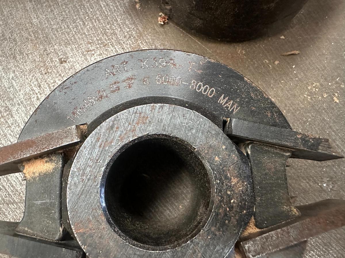 Used 2005 Griggio T220 Spindle Moulder with Comatic AF/34 Feeder