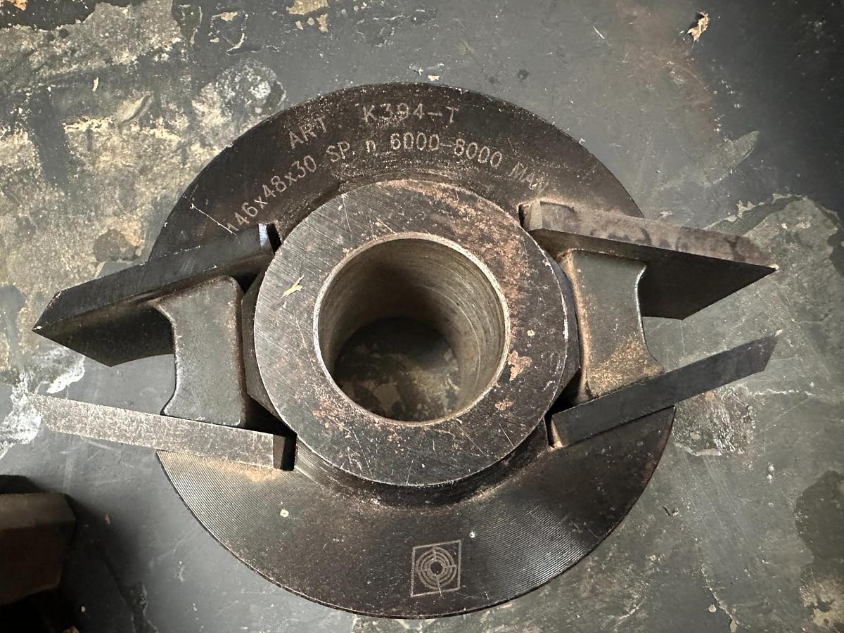 Used 2005 Griggio T220 Spindle Moulder with Comatic AF/34 Feeder