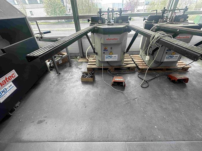 Used 2004 Elumatec EP 124 Corner Crimper