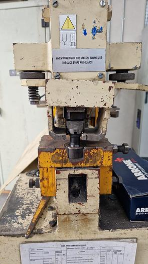 Used 2004 Geka Minicrop Ironworker