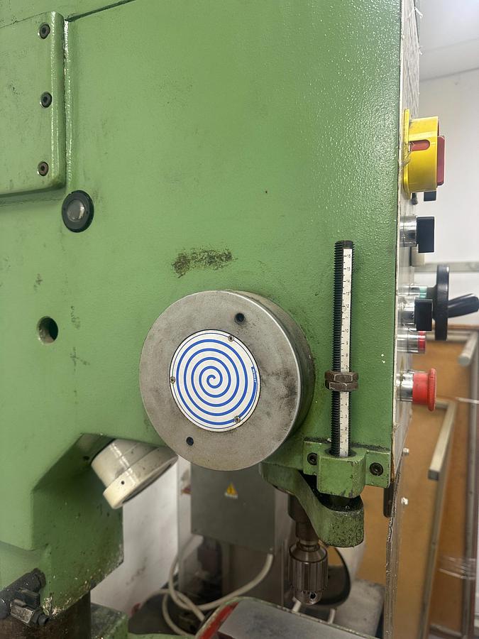 Used 1998 Sahinler BS 42 Pedestal Drill