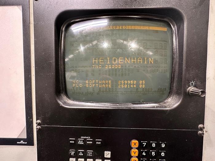 Used 1993 Bridgeport VMC 760/22 Vertical Machining Centre