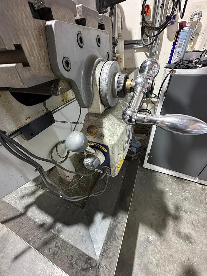 Used 1999 Extron K3V Manual Milling Machine for Sale Ireland | Newall DRO