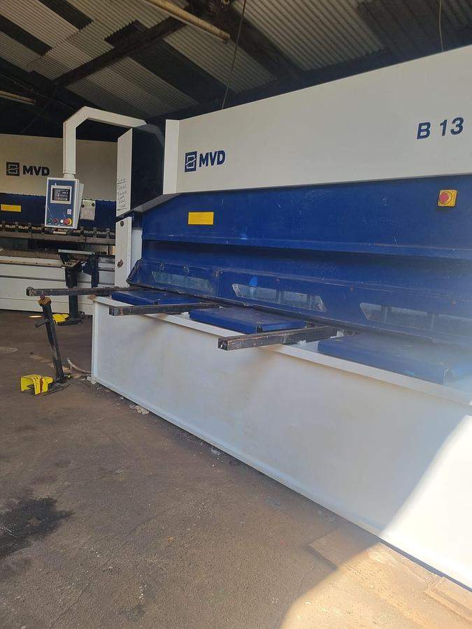 Used 2021 MVD B13-3100 Guillotine Shears – Elgo P40T CNC Control
