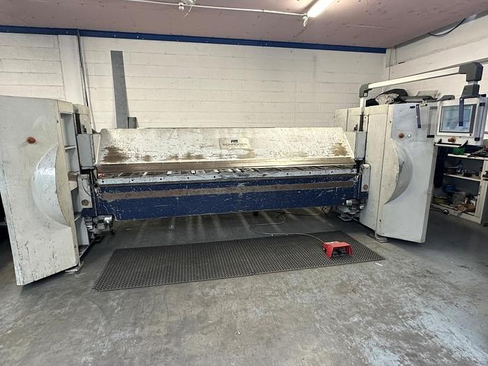 Used 2006 Schroder SPB 3200/3.0 CNC Sheet Metal Folder