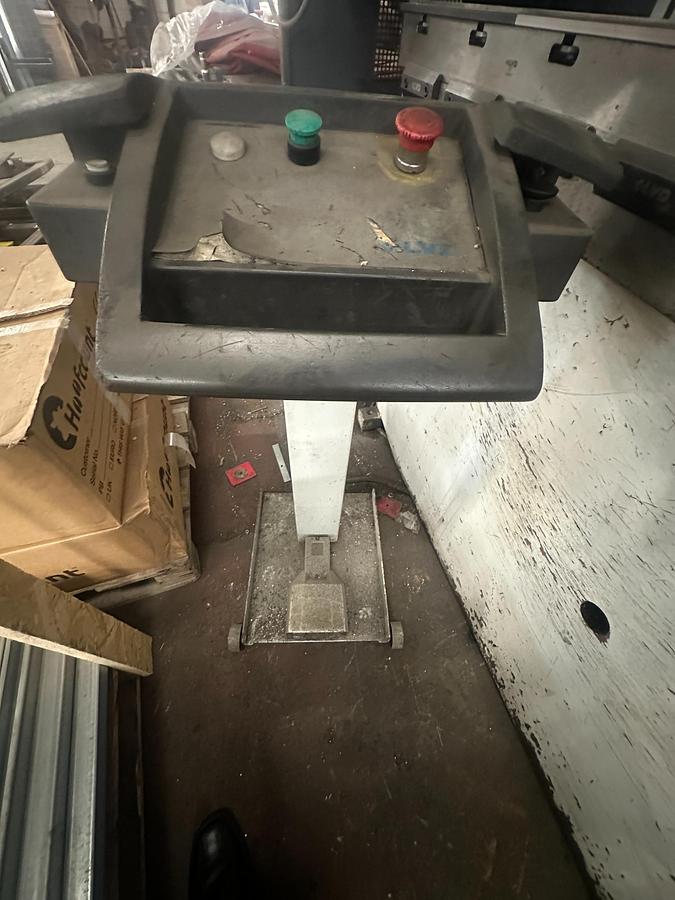 Used Used 2001 LVD PPEB 80/20 CNC Press Brake | 4 Axis 2000 mm x 80 Ton Press Brake Ireland