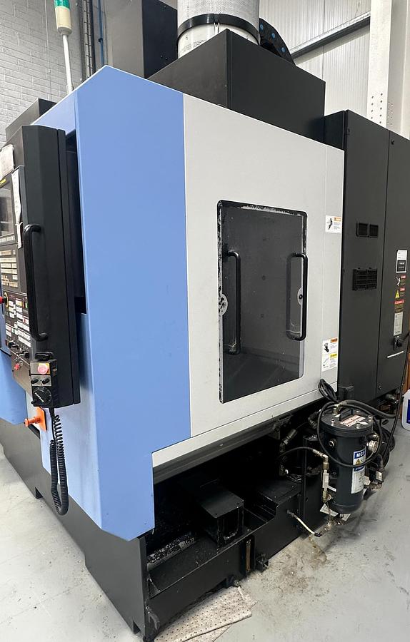 Used 2013 Doosan DNM 200/5AX Vertical Machining Machine