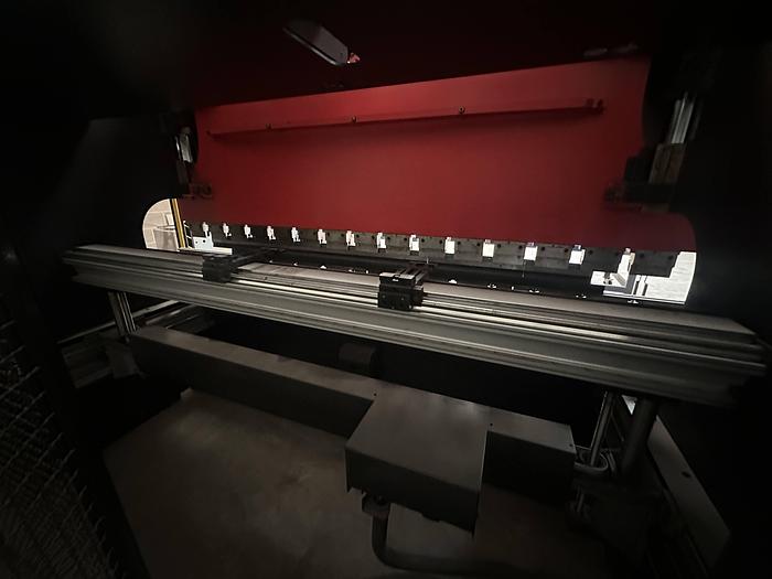 Used Amada HFE 3m x 100T CNC Pressbrake