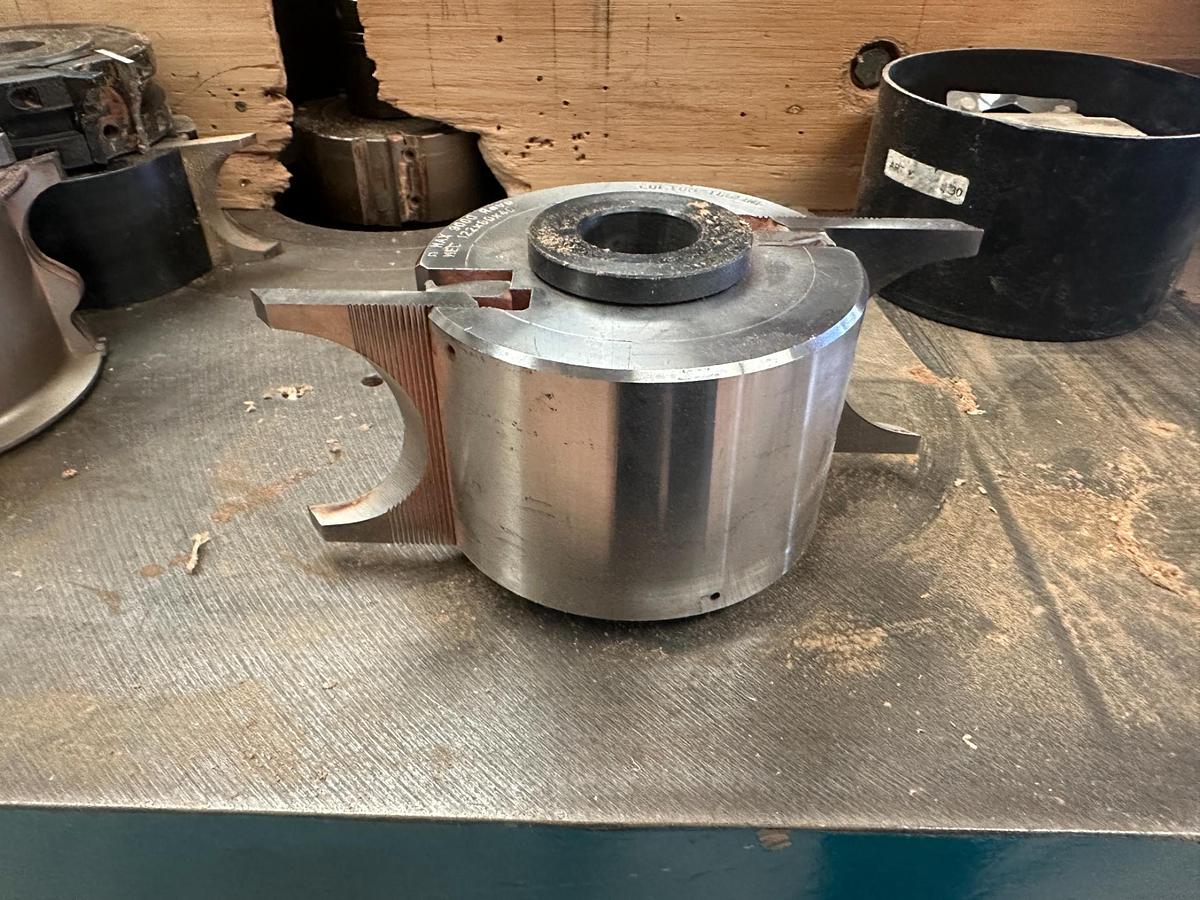 Used 2005 Griggio T220 Spindle Moulder with Comatic AF/34 Feeder