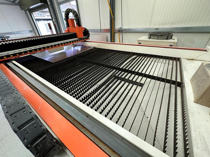 Used 2015 Bodor BCL-1325BF Fiber Laser