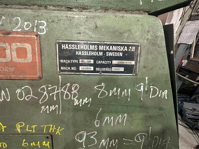 Used 1982 Roundo PS 310 Hydrualic Plate Rolls