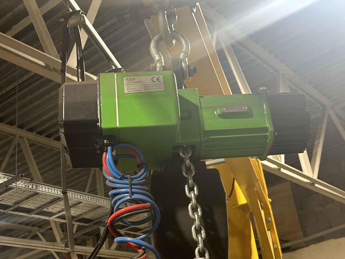 Used 2021 Trumpf Trulaser 1040 Fiber Laser Cutting Machine