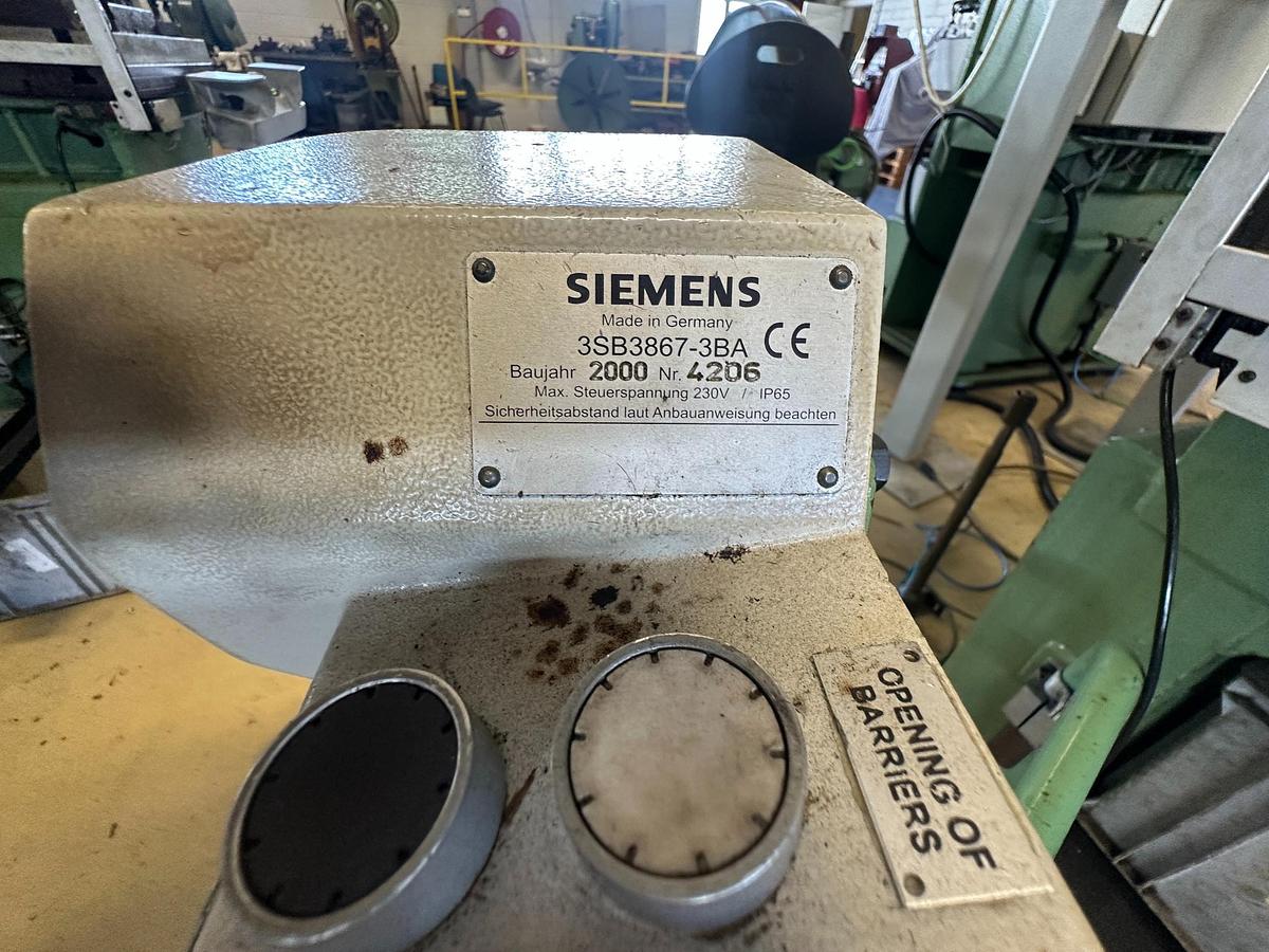Used 2000 Presse Ross 40V-4 40 Ton Mechanical Press with Soprem Decoiler