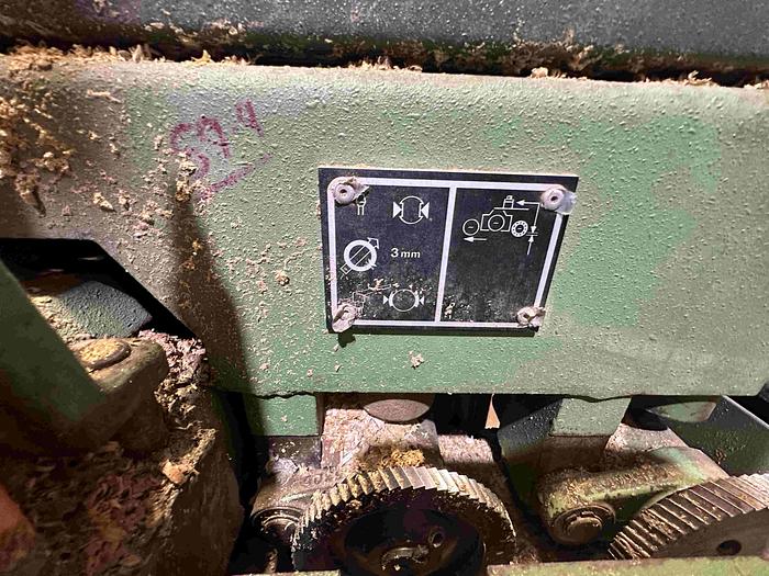 Used 1996 Guilliet KXR Moulder