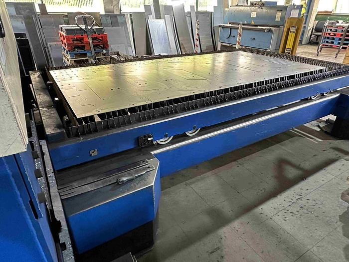 Used 2008 Trumpf TruLaser 3030 CO2 Laser Cutting Machine