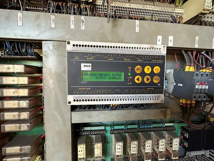 Used 1999 Edwards Pearson PR10 200/4100 CNC Pressbrake