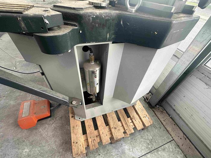 Used 2009 Elumatec EP 124 Corner Crimper