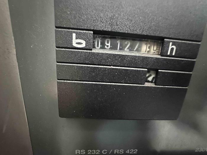 Used 2002 Deckel Maho DMU80T 5 Axis Machining Centre