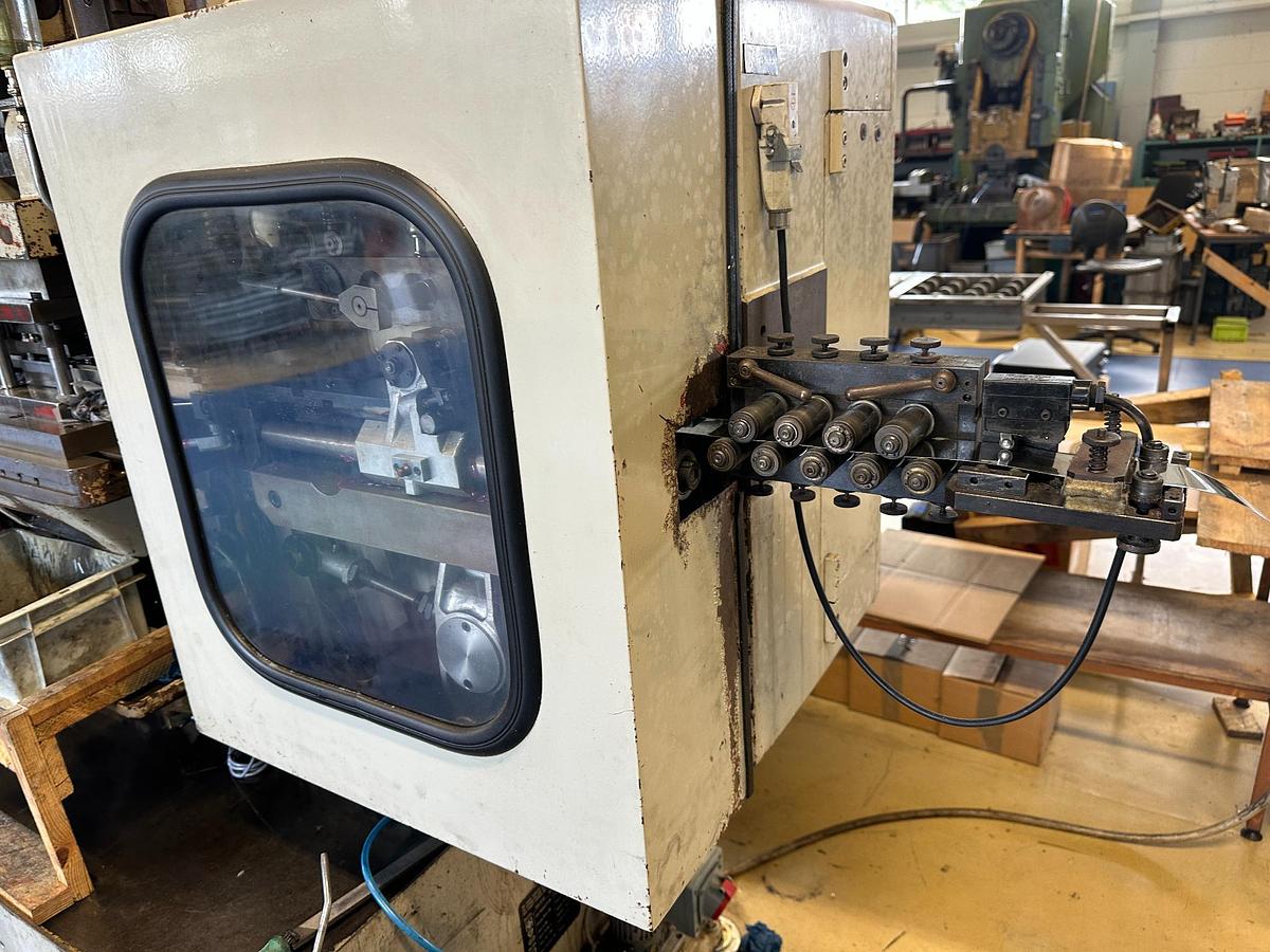 Used 1987 Finzer ZUB 250 Multislide Machine | 250kN 6 Slide