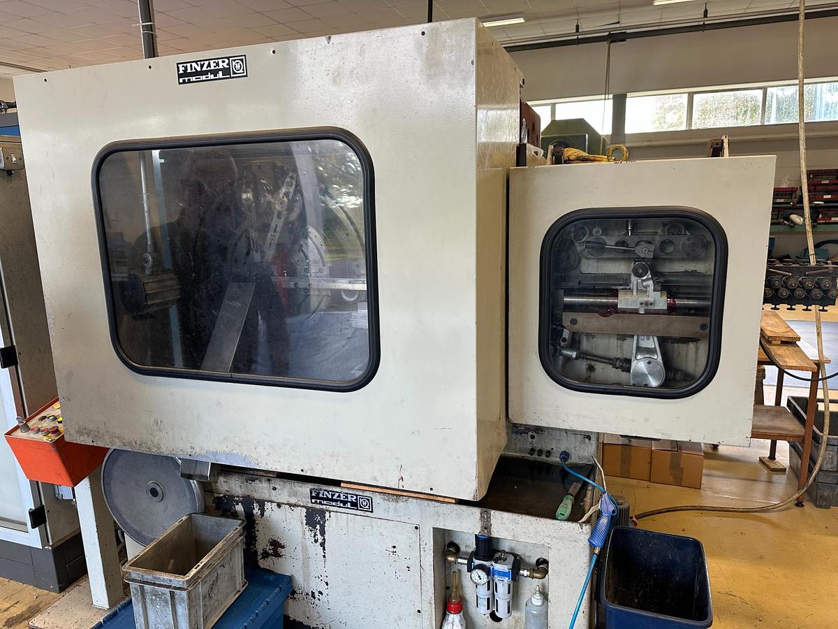 Used 1987 Finzer ZUB 250 Multislide Machine | 250kN 6 Slide