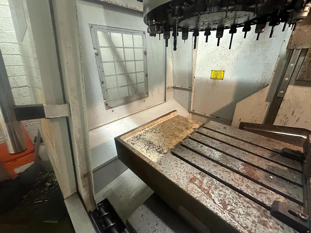 Used 2007 Milltronics VM22 CNC VMC | Centurion 7 | 24 Tool ATC