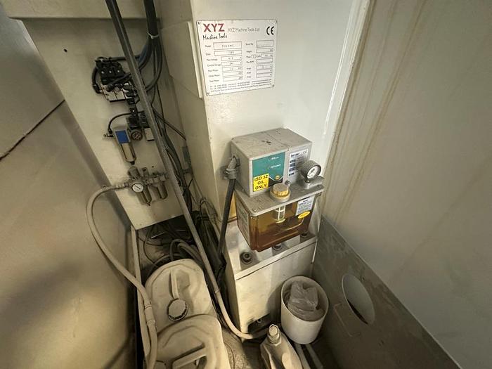 Used 2007 XYZ  710 VMC Vertical Machining Centre