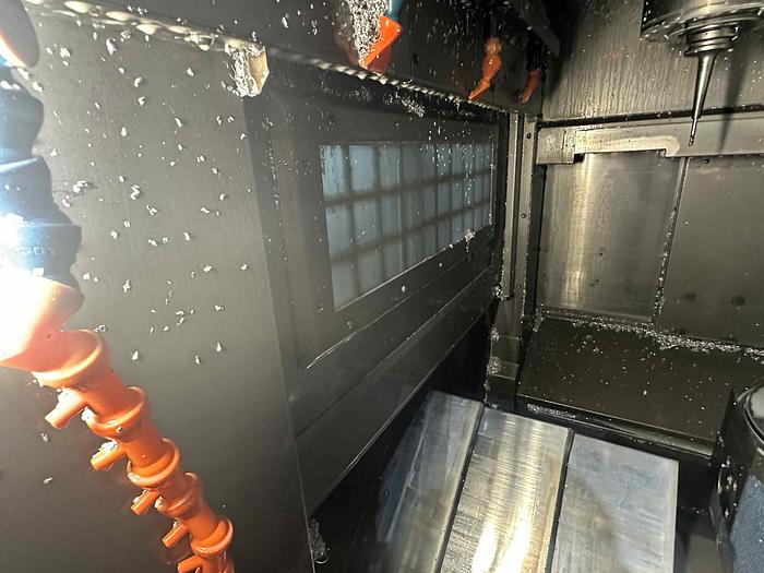 Used 2004 Matsuura MAM72-25V Machining Centre