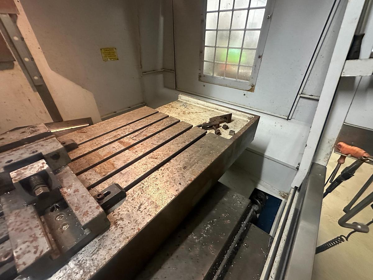 Used 2007 Milltronics VM22 CNC VMC | Centurion 7 | 24 Tool ATC