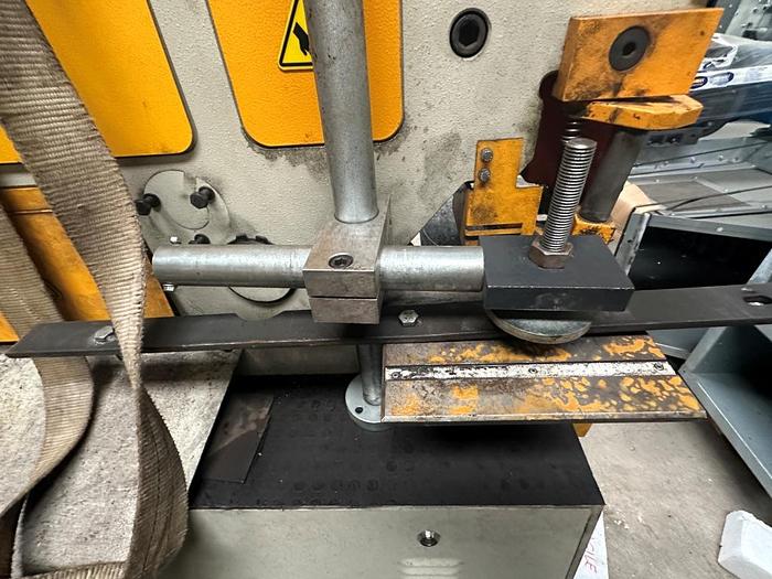 Used Sahinler HKM 60 Ironworker