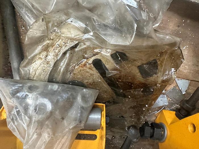 Used 2004 Geka Minicrop Ironworker