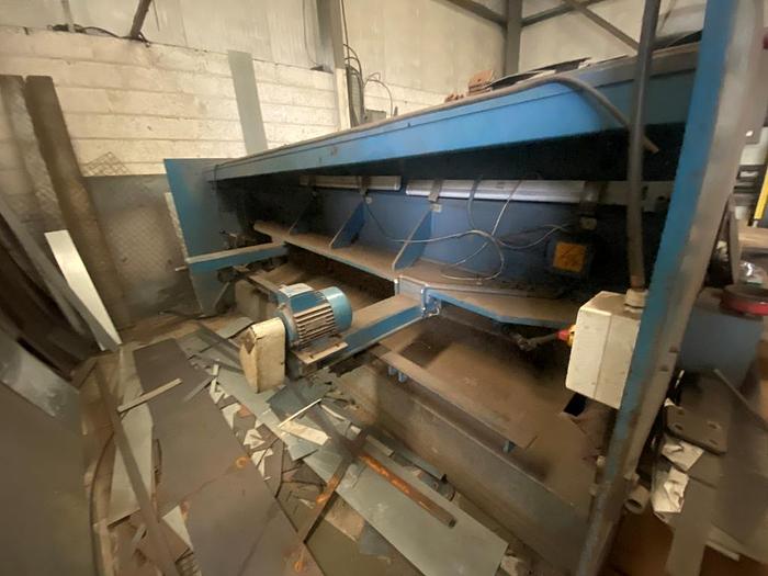 Used 1990 Haco TS 3006 3000mm x 6mm Hydraulic Guillotine