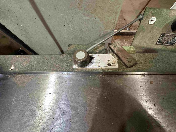 Used 1996 Guilliet KXR Moulder