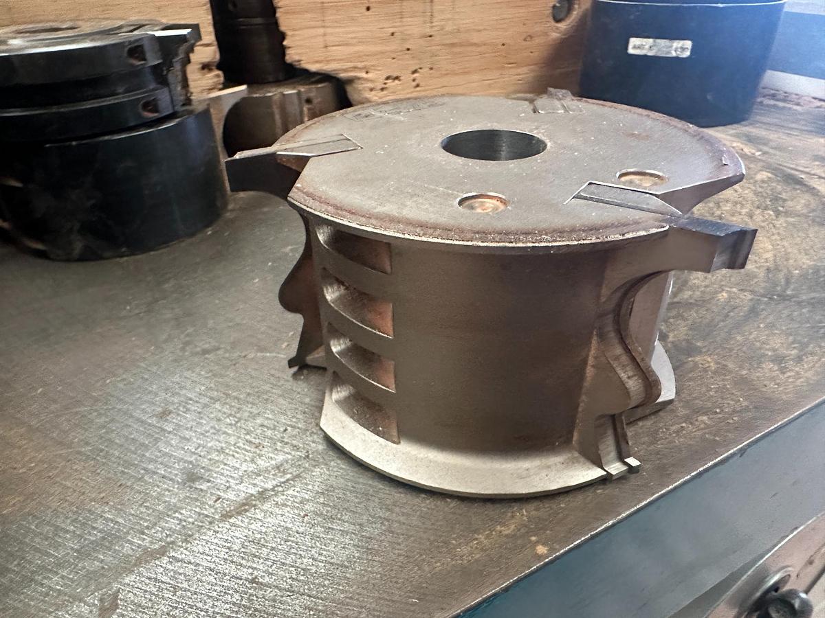 Used 2005 Griggio T220 Spindle Moulder with Comatic AF/34 Feeder