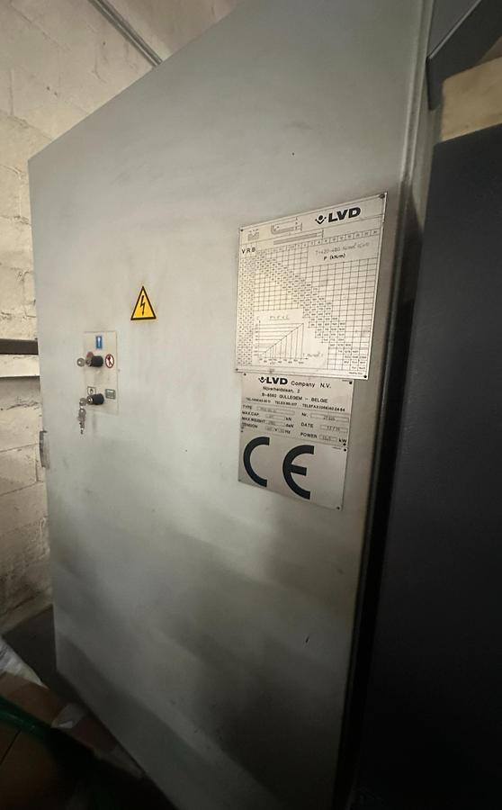 Used Used 2001 LVD PPEB 80/20 CNC Press Brake | 4 Axis 2000 mm x 80 Ton Press Brake Ireland