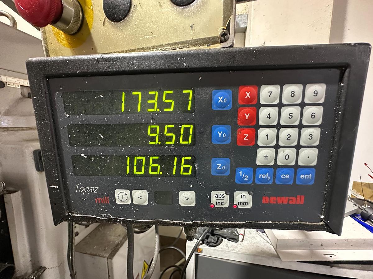 Used 1999 Extron K3V Manual Milling Machine for Sale Ireland | Newall DRO