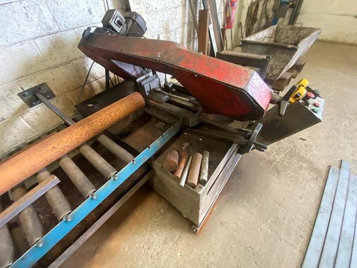 Used 2002 Cormak STG 250 G Manual Bandsaw