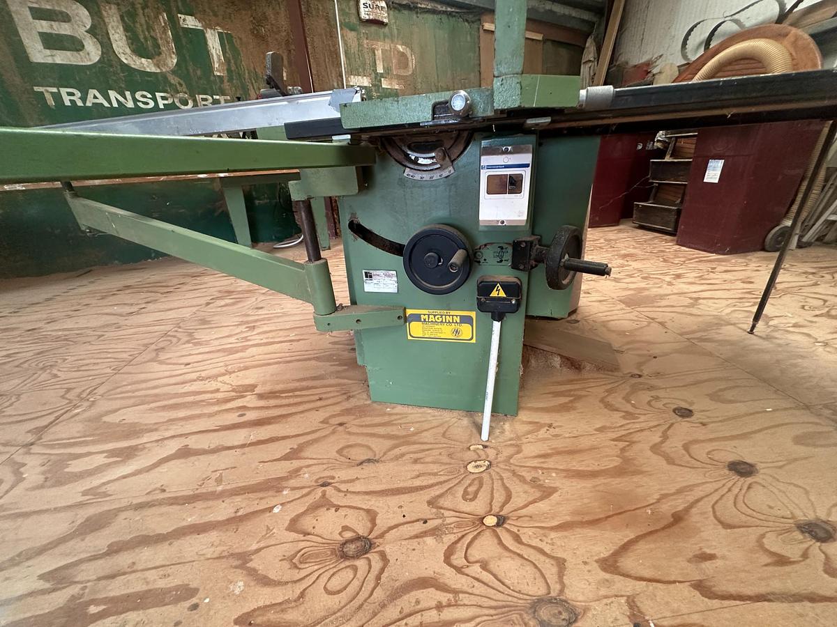 Used 1994 Lazzari CS4 Table Saw with W2500 Sliding Carraige