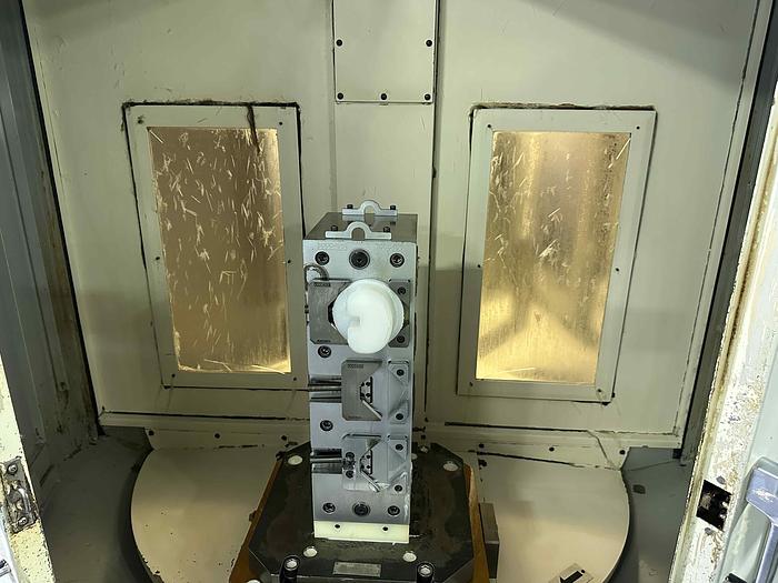 Used 2004 Makino A51 Horizontal Machining Centre