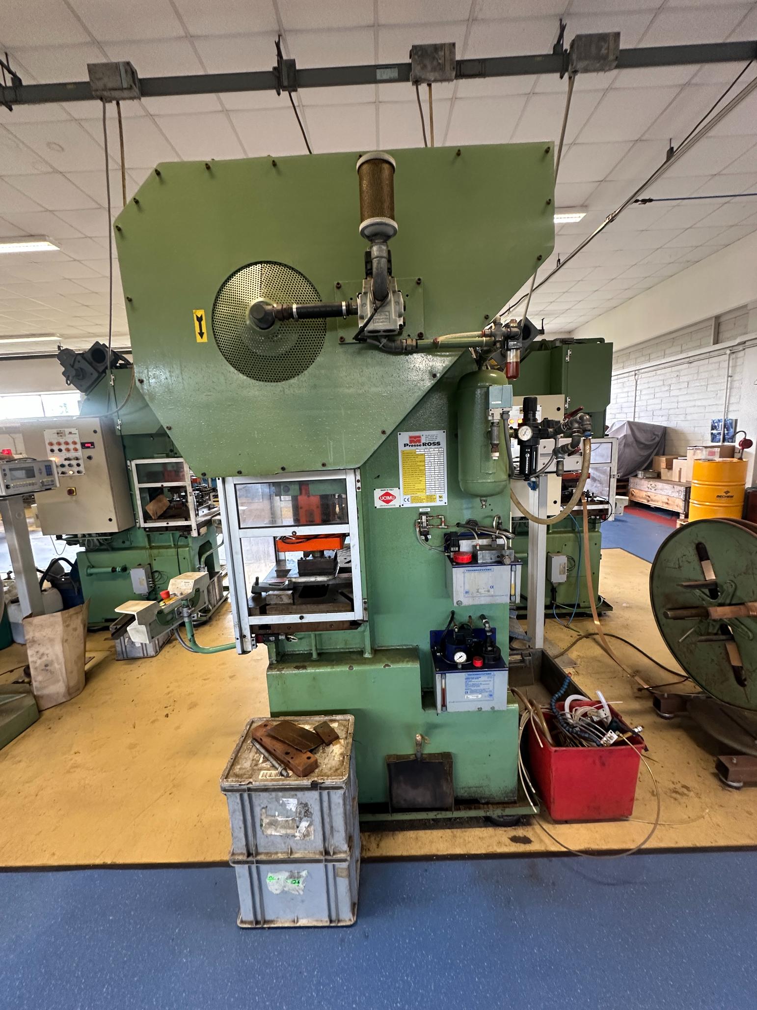 Used 2000 Presse Ross 40V-4 40 Ton Mechanical Press with Soprem Decoiler