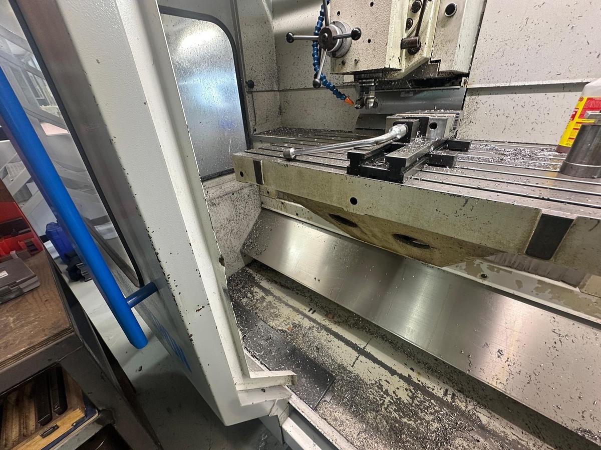 Used 1996 Mikron UME 600 CNC Milling Machine for Sale