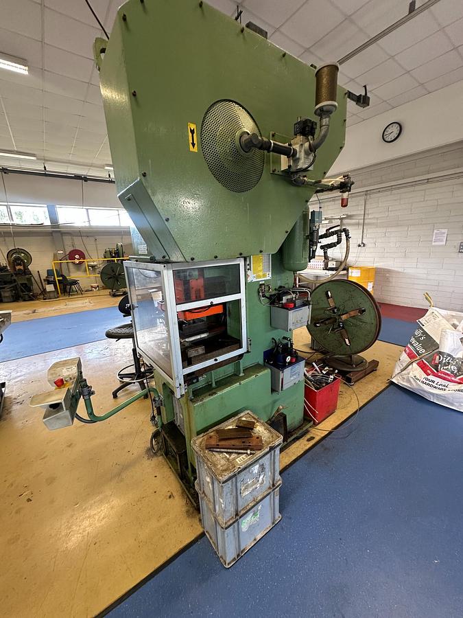 Used 2000 Presse Ross 40V-4 40 Ton Mechanical Press with Soprem Decoiler