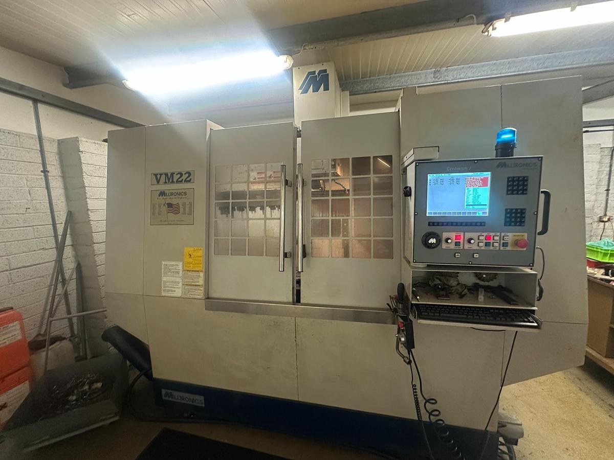 Used 2007 Milltronics VM22 CNC VMC | Centurion 7 | 24 Tool ATC