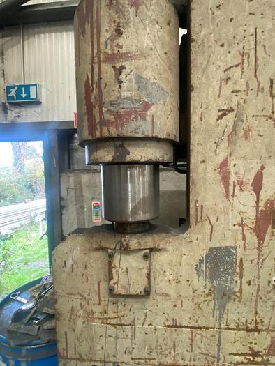 Used 3m x 120T Hydraulic Pressbrake