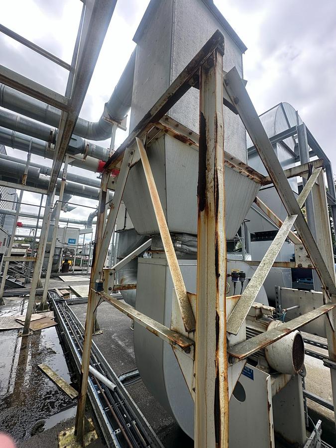 Used Donaldson DFO-3-18R Industrial Extraction System – Complete with Ducting, Fan & Controls