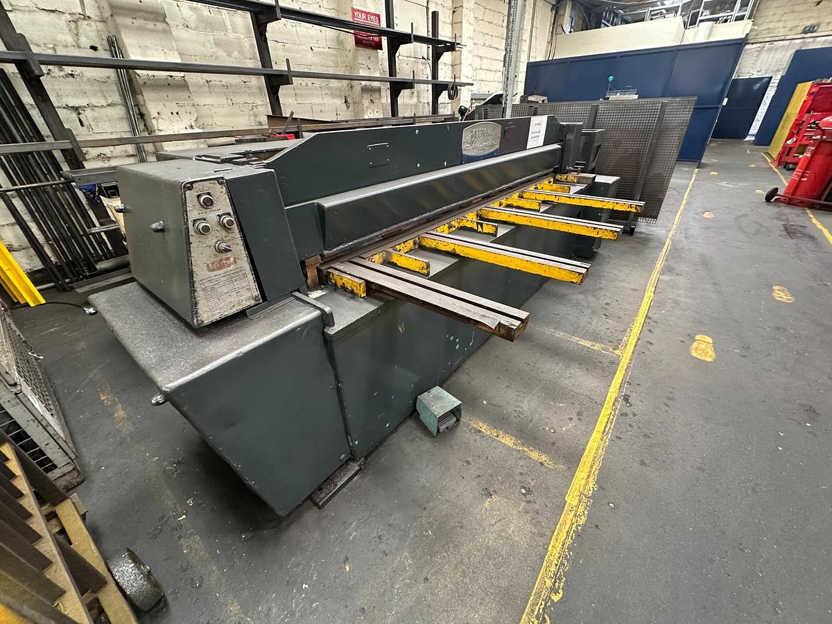 Used Keetona 2.5m x 3mm Mechanical Guillotine