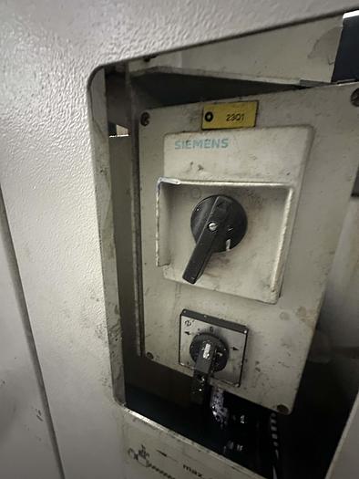 Used 2002 Deckel Maho DMU80T 5 Axis Machining Centre